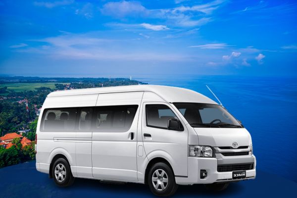 gambar sewa mobil di lombok